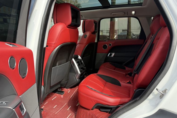 Used Land Rover Range Sport 2020 3.0 L6 HSE DYNAMIC Interior 5