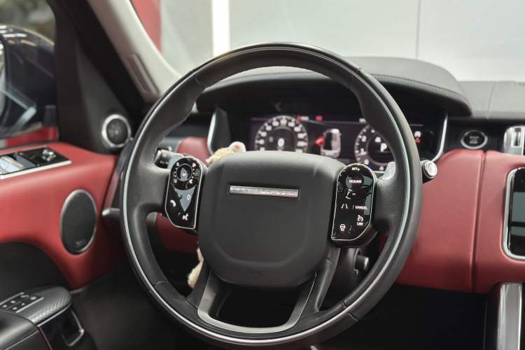 Used Land Rover Range Sport 2020 3.0 L6 HSE DYNAMIC Interior 6
