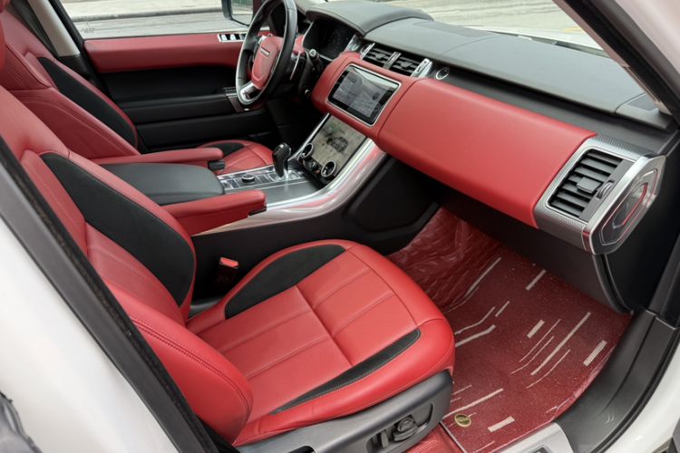Used Land Rover Range Sport 2020 3.0 L6 HSE DYNAMIC Interior 8