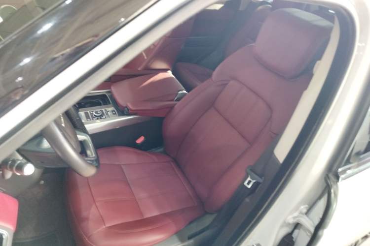 Used Land Rover Range Sport 2020 3.0 L6 SE Left Front Seat