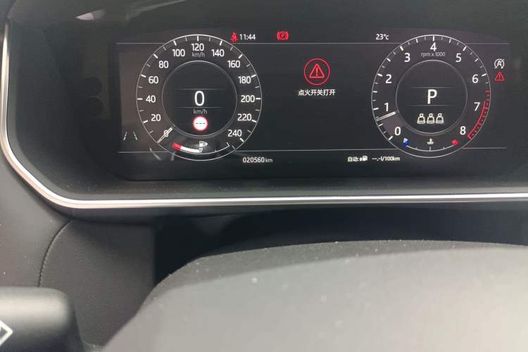 Used Land Rover Range Sport 2020 3.0 L6 HSE DYNAMIC Odometer Close Up