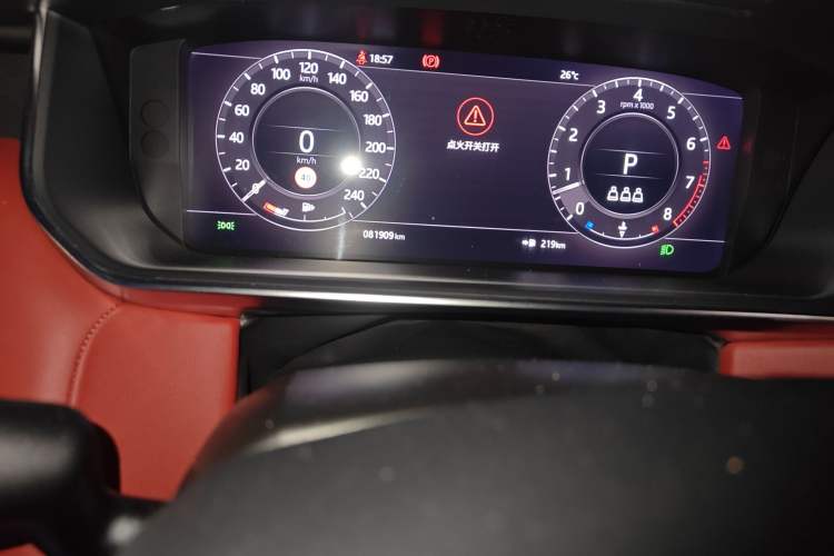 Used Land Rover Range Sport 2020 3.0 L6 HSE DYNAMIC Odometer Close Up