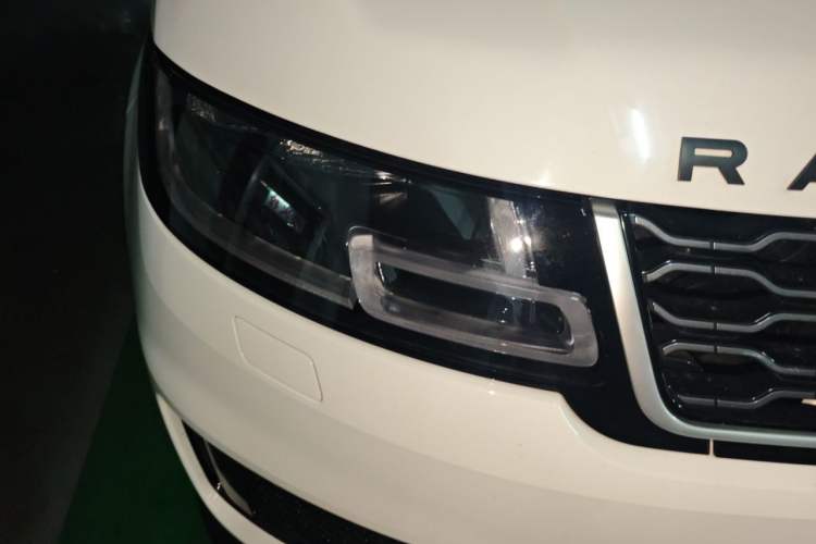 Used Land Rover Range Sport 2020 3.0 L6 SE Right Front Headlight