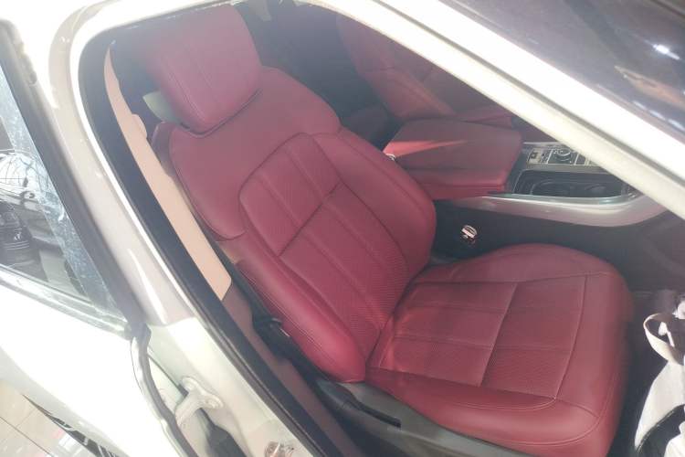Used Land Rover Range Sport 2020 3.0 L6 SE Right Front Seat
