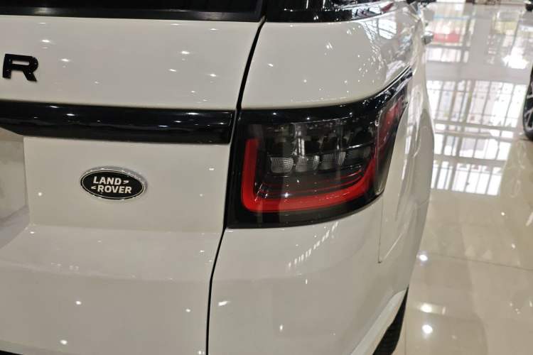 Used Land Rover Range Sport 2020 3.0 L6 SE Right Rear Taillight