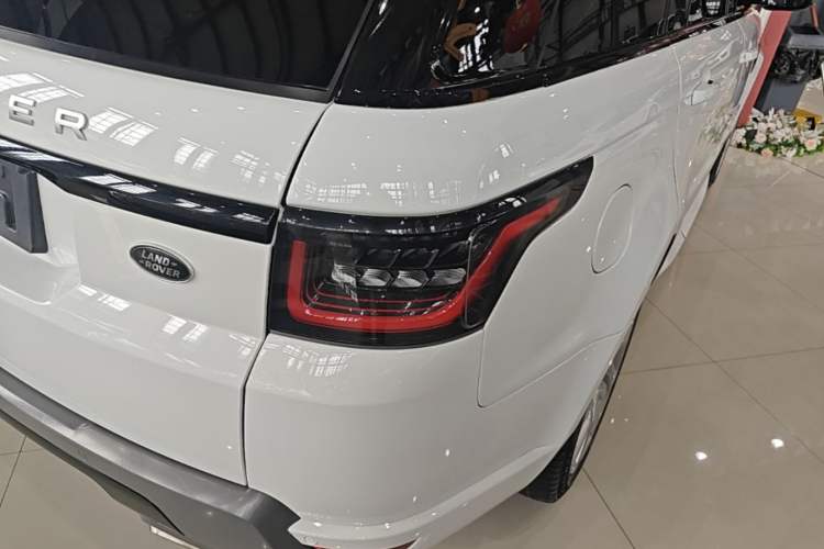 Used Land Rover Range Sport 2020 3.0 L6 SE Right Rear Taillight