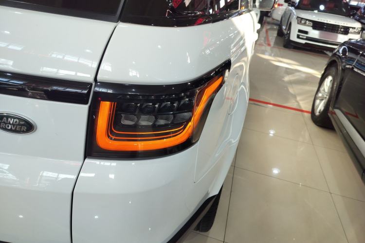 Used Land Rover Range Sport 2020 3.0 L6 SE Right Rear Taillight