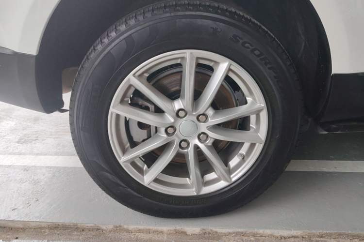 Used Land Rover Range Sport 2020 3.0 L6 SE Right Rear Wheel Hub