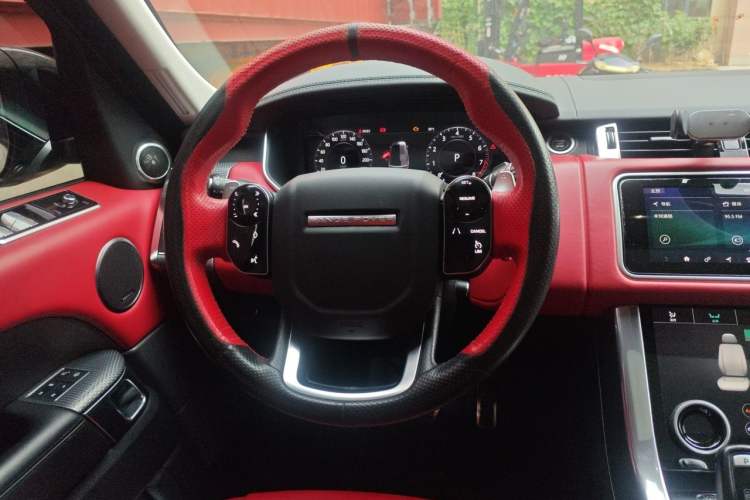 Used Land Rover Range Sport 2020 3.0 L6 HSE DYNAMIC Steering Wheel