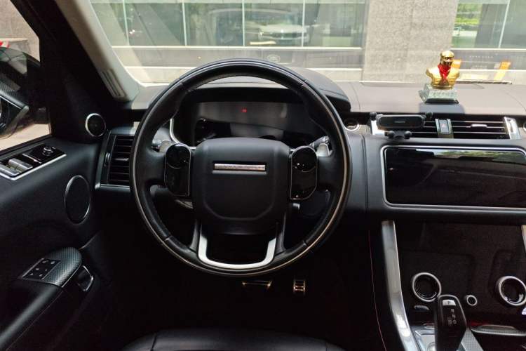 Used Land Rover Range Sport 2020 3.0 L6 HSE DYNAMIC Steering Wheel