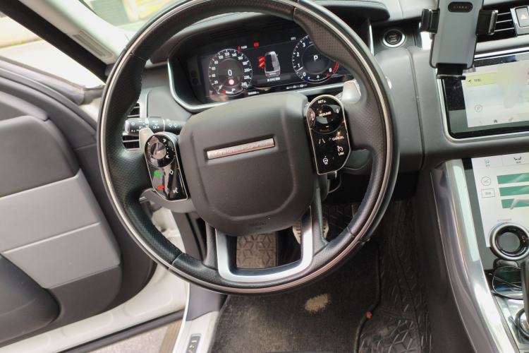 Used Land Rover Range Sport 2020 3.0 L6 SE Steering Wheel