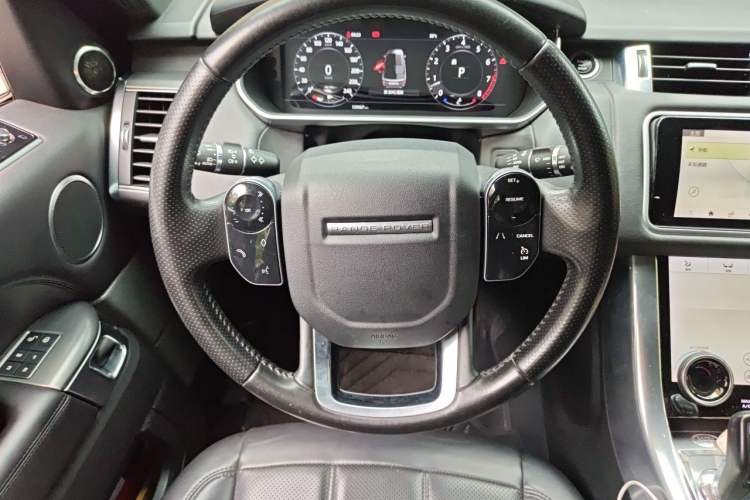 Used Land Rover Range Sport 2020 3.0 L6 SE Steering Wheel
