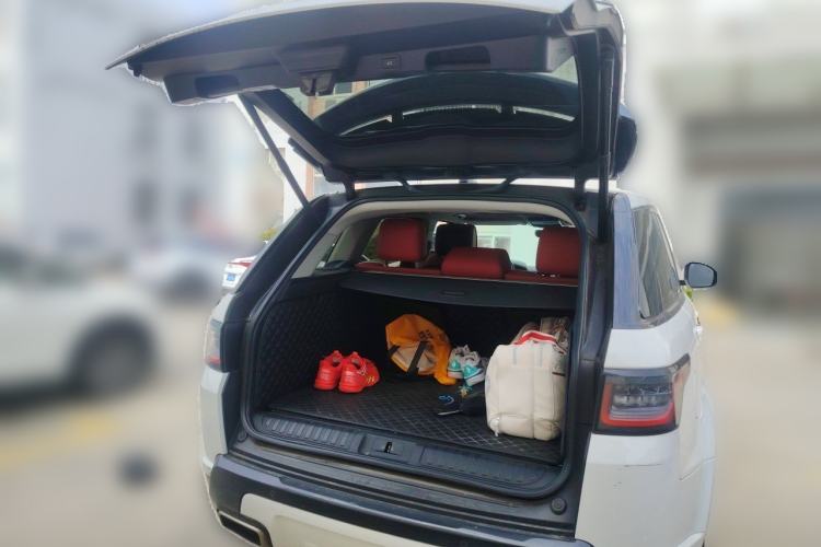 Used Land Rover Range Sport 2020 3.0 L6 HSE DYNAMIC Trunk