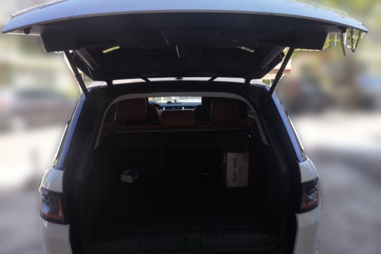 Used Land Rover Range Sport 2020 3.0 L6 HSE DYNAMIC Trunk