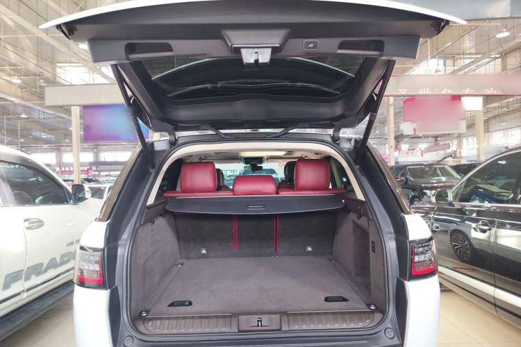 Used Land Rover Range Sport 2020 3.0 L6 SE Trunk