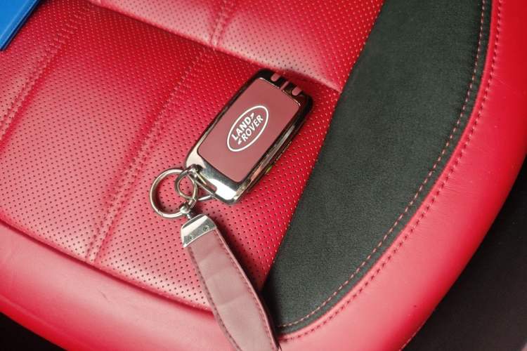 Used Land Rover Range Sport 2020 3.0 L6 HSE DYNAMIC Vehicle Key