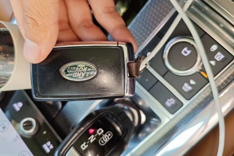 Used Land Rover Range Sport 2020 3.0 L6 HSE DYNAMIC Vehicle Key