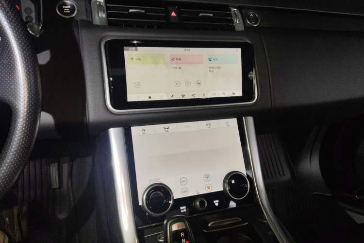 Used Land Rover Range Sport 2021 3.0 L6 SE Audio And AC Panel