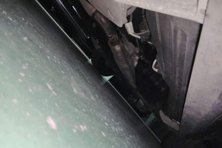 Used Land Rover Range Sport 2021 3.0 L6 YAO Black Edition Chassis Rear Left