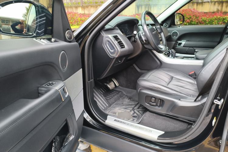 Used Land Rover Range Sport 2021 3.0 L6 YAO Black Edition Driver Seat