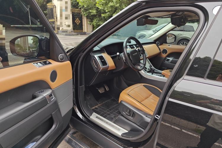 Used Land Rover Range Sport 2021 3.0 L6 YAO Black Edition Driver Seat