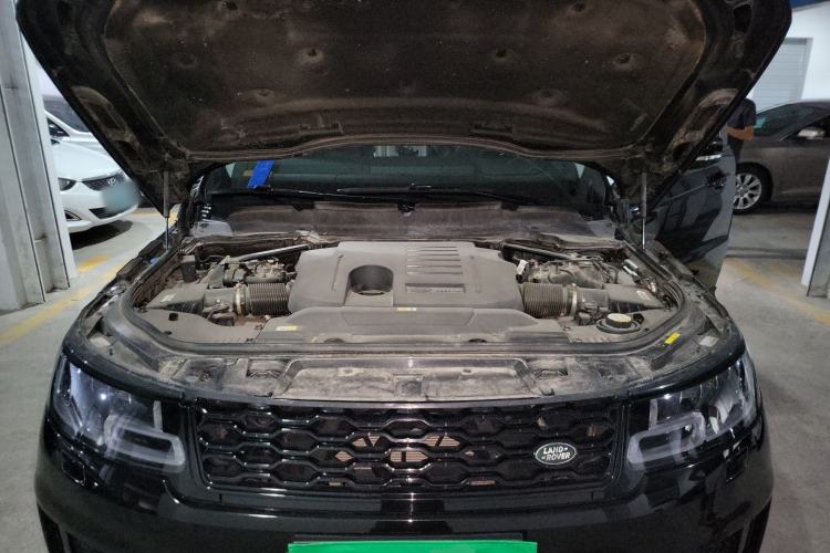 Used Land Rover Range Sport 2021 3.0 L6 YAO Black Edition Engine Bay