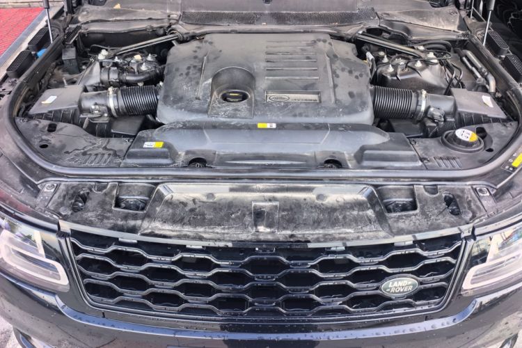 Used Land Rover Range Sport 2021 3.0 L6 YAO Black Edition Engine Bay