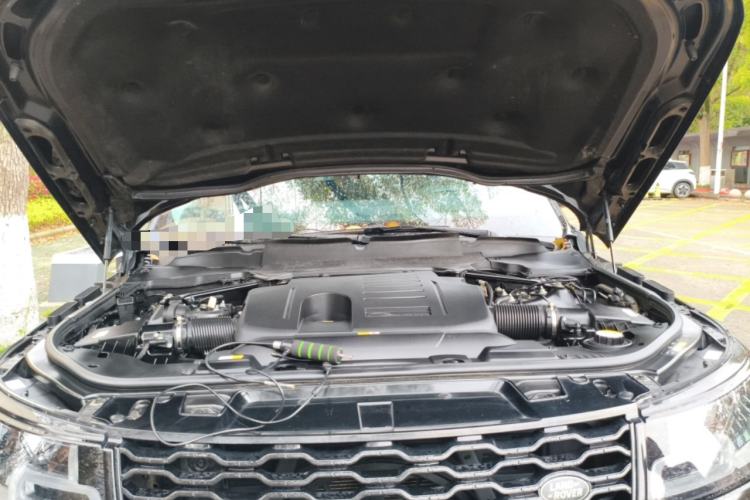 Used Land Rover Range Sport 2021 3.0 L6 YAO Black Edition Engine Bay