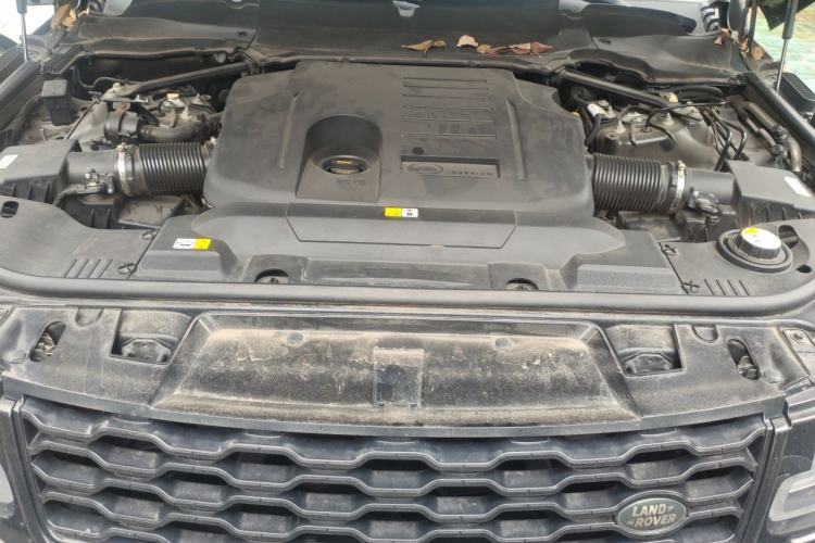 Used Land Rover Range Sport 2021 3.0 L6 YAO Black Edition Engine Bay