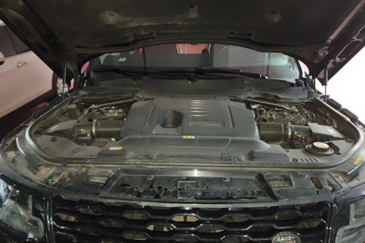 Used Land Rover Range Sport 2021 3.0 L6 YAO Black Edition Engine Bay