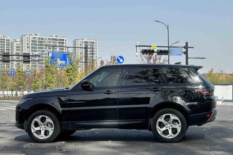 Used Land Rover Range Sport 2021 3.0 L6 SE Exterior 2