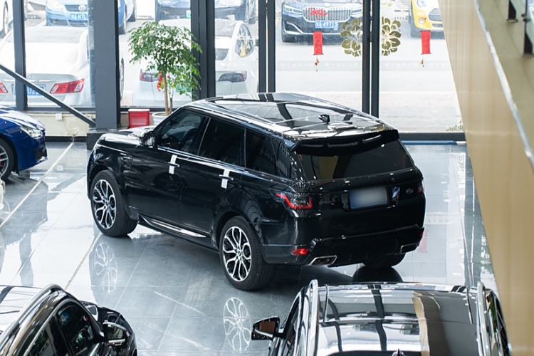 Used Land Rover Range Sport 2021 3.0 L6 YAO Black Edition Exterior 3