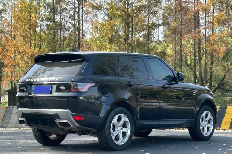 Used Land Rover Range Sport 2021 3.0 L6 SE Exterior 7