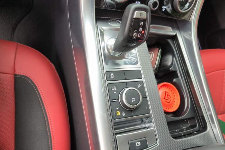 Used Land Rover Range Sport 2021 3.0 L6 YAO Black Edition Gear Lever