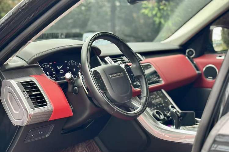 Used Land Rover Range Sport 2021 3.0 L6 YAO Black Edition Interior 1