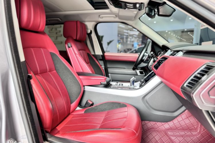 Used Land Rover Range Sport 2021 3.0 L6 YAO Black Edition Interior 12
