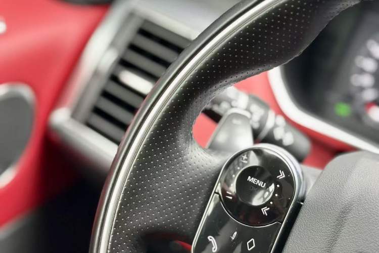 Used Land Rover Range Sport 2021 3.0 L6 YAO Black Edition Interior 5