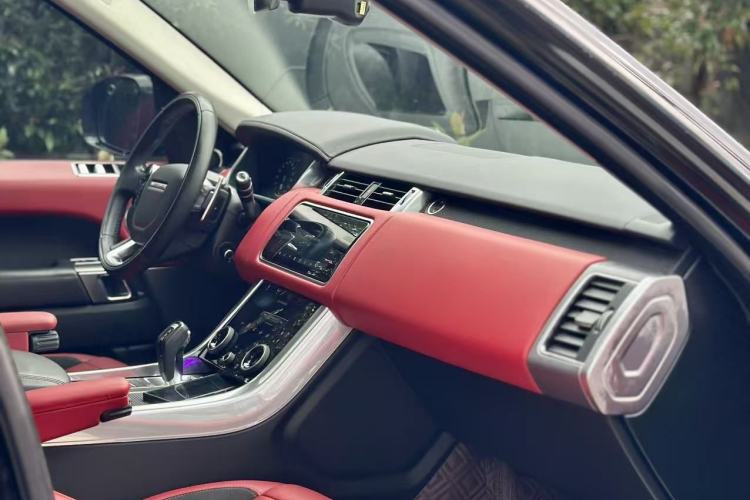 Used Land Rover Range Sport 2021 3.0 L6 YAO Black Edition Interior 7