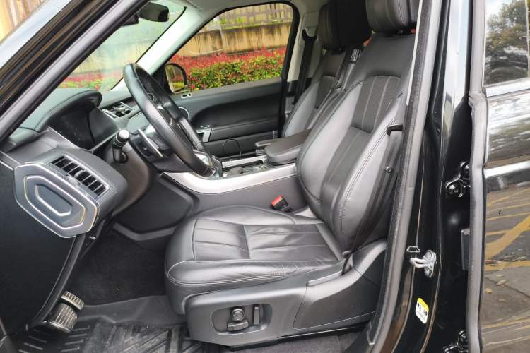 Used Land Rover Range Sport 2021 3.0 L6 YAO Black Edition Left Front Seat