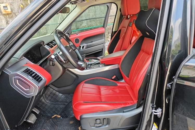 Used Land Rover Range Sport 2021 3.0 L6 YAO Black Edition Left Front Seat