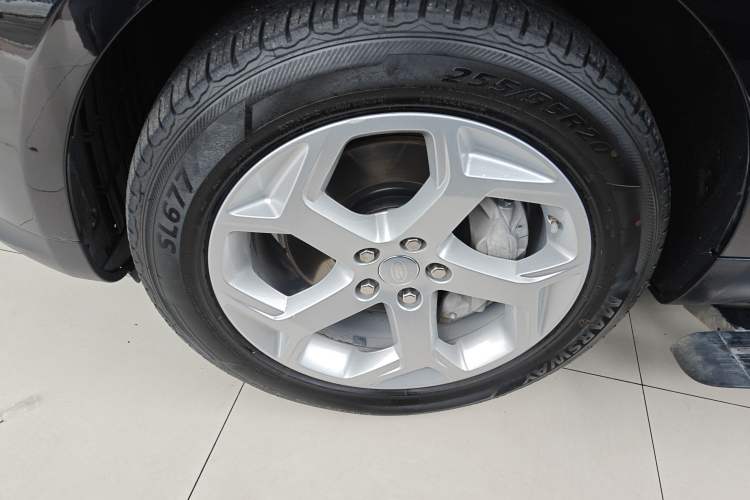 Used Land Rover Range Sport 2021 3.0 L6 SE Left Front Wheel Hub