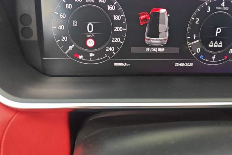 Used Land Rover Range Sport 2021 3.0 L6 YAO Black Edition Odometer Close Up