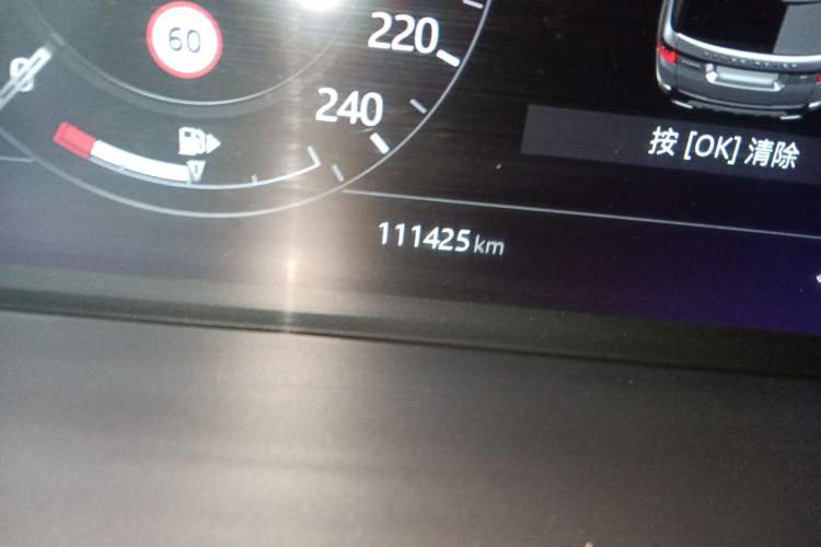 Used Land Rover Range Sport 2021 3.0 L6 YAO Black Edition Odometer Close Up