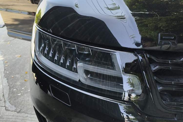 Used Land Rover Range Sport 2021 3.0 L6 YAO Black Edition Right Front Headlight