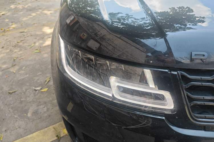 Used Land Rover Range Sport 2021 3.0 L6 YAO Black Edition Right Front Headlight