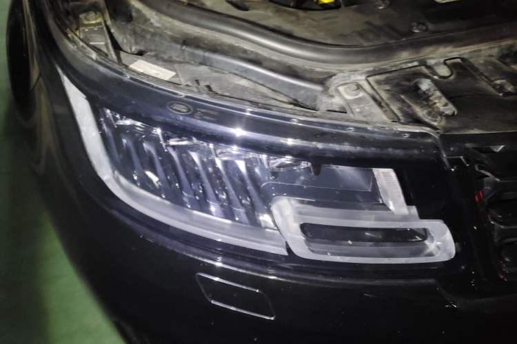 Used Land Rover Range Sport 2021 3.0 L6 YAO Black Edition Right Front Headlight