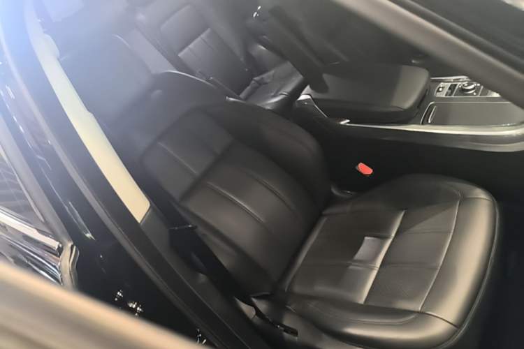 Used Land Rover Range Sport 2021 3.0 L6 SE Right Front Seat