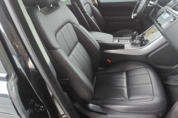 Used Land Rover Range Sport 2021 3.0 L6 SE Right Front Seat