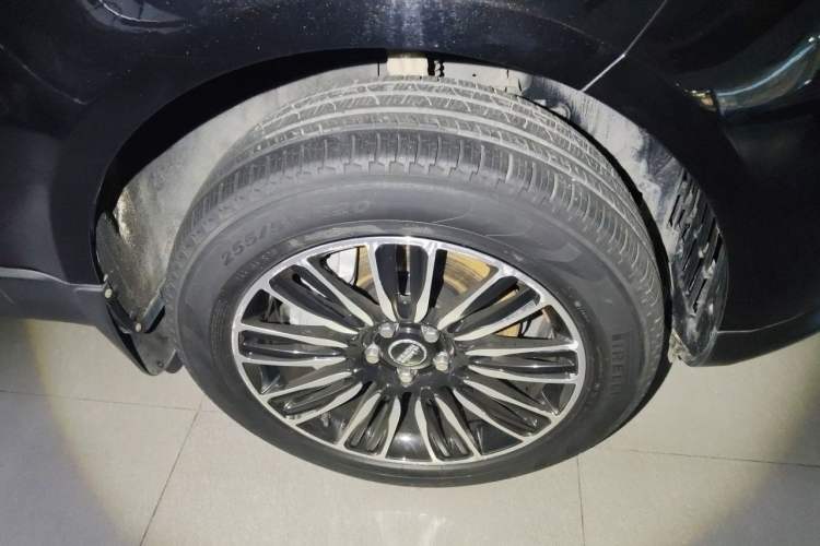 Used Land Rover Range Sport 2021 3.0 L6 SE Right Front Wheel Hub