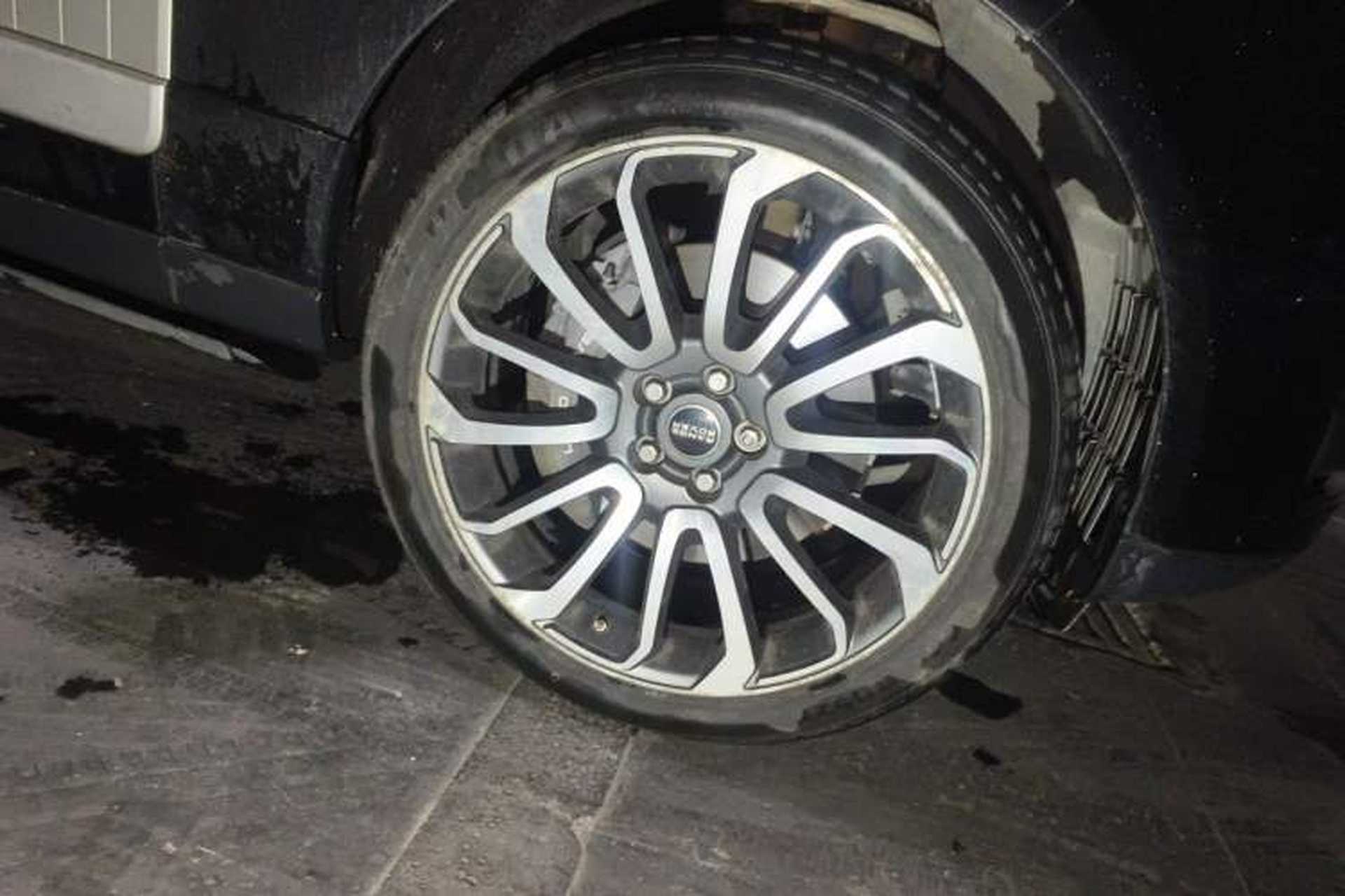 Used Land Rover Range Sport  Right Front Wheel Hub